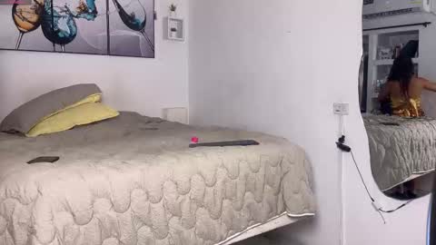 Snapshot of wendy_and_alex1712 chatting on February 6, 2026, 1:10 am Wendy Alex online show from February 6, 2026, 1:10 am