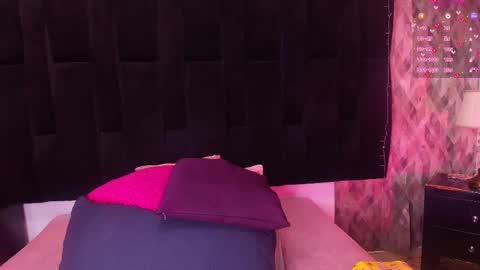 WEN SHENG online show from November 6, 2025, 7:15 pm