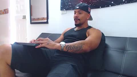 Wesley Rogger online show from November 4, 2025, 8:41 pm