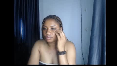 queen online show from December 9, 2024, 9:39 am