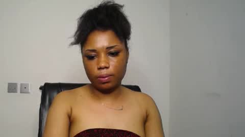 queen online show from January 20, 2025, 1:00 pm