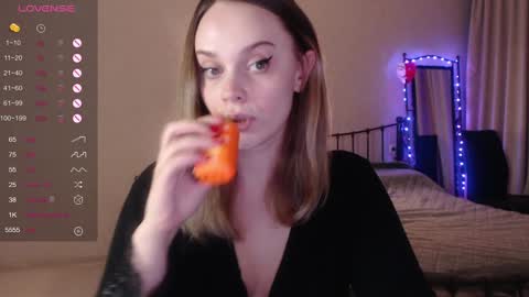 Lana online show from January 27, 2025, 4:43 pm