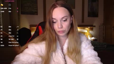 Lana online show from November 22, 2025, 9:14 pm