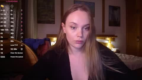 Lana online show from April 14, 2026, 6:58 pm