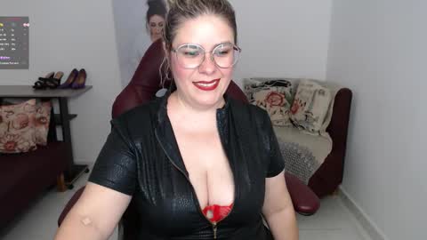 Diva online show from January 5, 2026, 8:56 pm