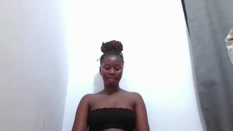 wet_pussieyy online show from March 12, 2026, 10:05 pm