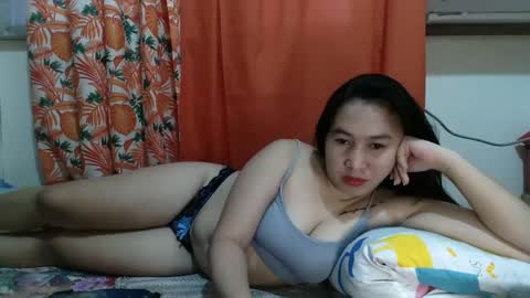 Snapshot of wetasianbelle chatting on March 8, 2025, 2:12 am Belle online show from March 8, 2025, 2:12 am