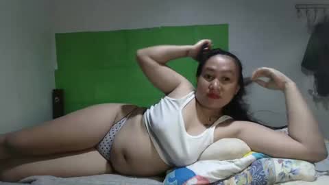 Snapshot of wetasianbelle chatting on February 14, 2026, 12:29 am Belle online show from February 14, 2026, 12:29 am