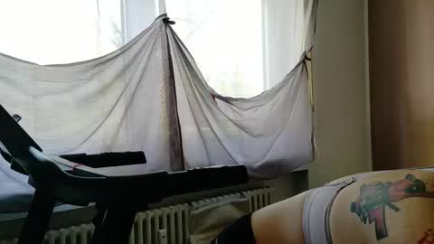 Snapshot of wetgerman2 chatting on April 25, 2026, 10:51 am Wetgerman online show from April 25, 2026, 10:51 am