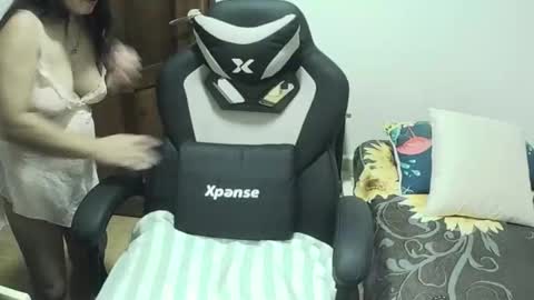 Lyns online show from September 15, 2025, 4:51 pm