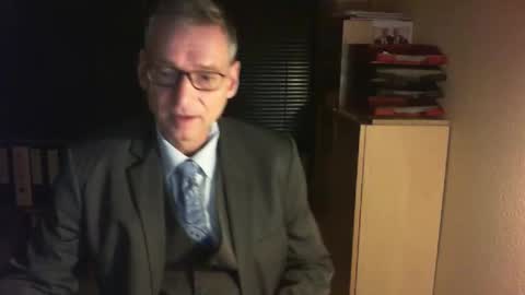 Snapshot of wetsuitedman chatting on January 17, 2026, 5:45 am Franz online show from January 17, 2026, 5:45 am