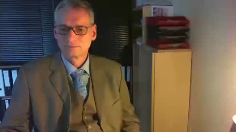 Snapshot of wetsuitedman chatting on March 13, 2026, 3:18 pm Franz online show from March 13, 2026, 3:18 pm