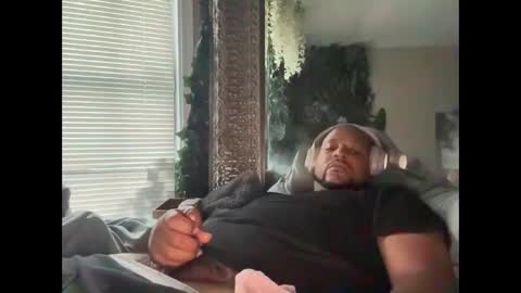 Snapshot of wettdreammcumtru chatting on September 13, 2025, 11:54 am Magic johnson 313 online show from September 13, 2025, 11:54 am