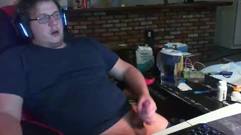 whateverdude555 online show from November 13, 2025, 11:36 pm