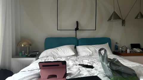 Hot 2 online show from September 26, 2025, 9:08 pm