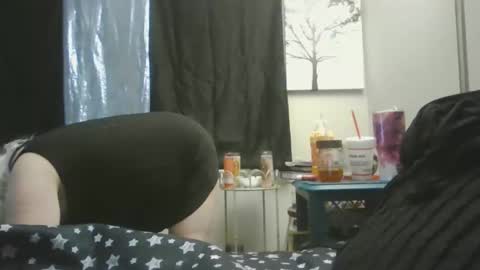 whipsnap19 online show from January 18, 2026, 3:32 am