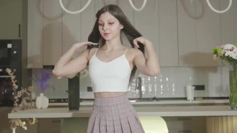 Naomi online show from November 24, 2025, 2:11 am