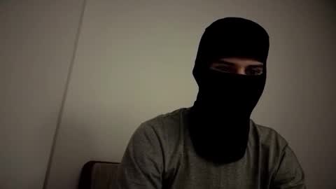 whispero_o online show from December 20, 2025, 3:08 pm