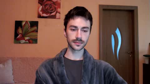 Tom online show from October 1, 2025, 2:23 pm