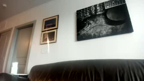 just  str8 stud nut  1000 online show from December 17, 2025, 6:47 pm