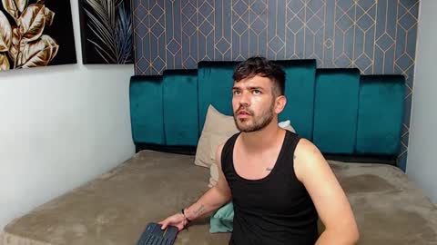 Dylan white online show from February 11, 2025, 12:06 am