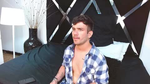 Dylan white online show from February 21, 2025, 12:16 am