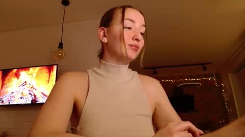 You wont find me here on Saturdays and Sundays  online show from November 20, 2025, 3:34 pm