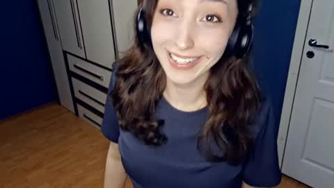 Cindy online show from April 24, 2026, 3:47 pm