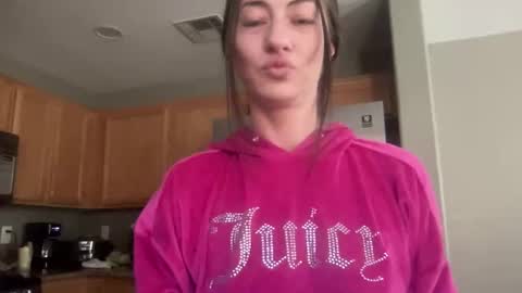 iamwhitneyoc online show from March 17, 2026, 2:53 pm