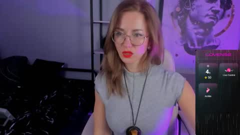 whitneypunnch online show from October 28, 2025, 9:35 am