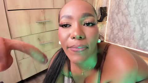 Snapshot of whitneyyfox chatting on May 27, 2026, 10:51 pm whitneyyfox online show from May 27, 2026, 10:51 pm