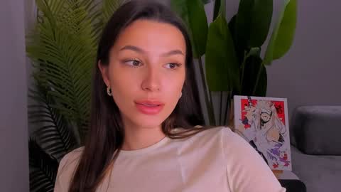 Snapshot of whoislulu chatting on December 5, 2024, 9:50 pm whoislulu online show from December 5, 2024, 9:50 pm