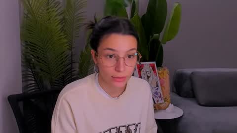 Snapshot of whoislulu chatting on January 6, 2025, 8:18 pm whoislulu online show from January 6, 2025, 8:18 pm