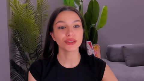 Snapshot of whoislulu chatting on February 15, 2025, 6:33 pm whoislulu online show from February 15, 2025, 6:33 pm