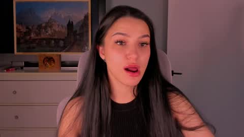 Snapshot of whoislulu chatting on May 28, 2026, 8:17 pm whoislulu online show from May 28, 2026, 8:17 pm