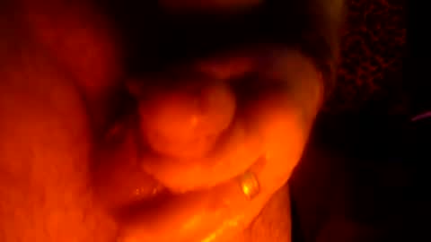 whor4mor online show from December 15, 2024, 4:37 pm