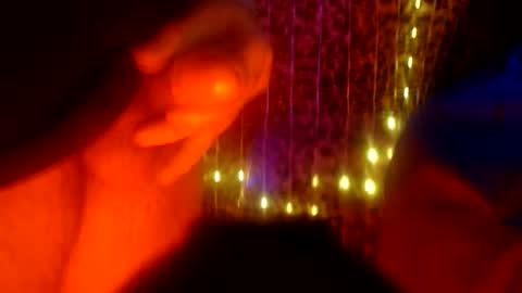 whor4mor online show from December 17, 2024, 8:10 pm