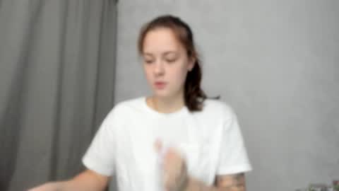 Snapshot of why_again_me chatting on February 19, 2026, 6:04 pm Veronica online show from February 19, 2026, 6:04 pm