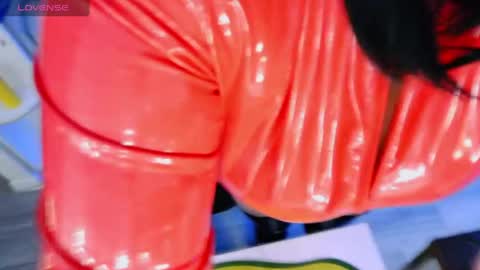 Laura  online show from April 5, 2026, 9:12 pm