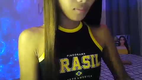 Snapshot of wild_flowerx21 chatting on December 23, 2024, 4:22 am Analyn online show from December 23, 2024, 4:22 am