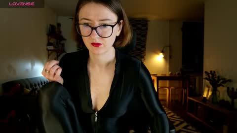 Snapshot of wild_peony chatting on October 9, 2025, 6:28 pm wild_peony online show from October 9, 2025, 6:28 pm