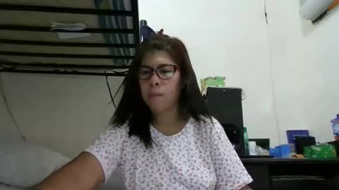 WildChick online show from December 12, 2024, 1:32 am