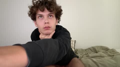 Snapshot of wilddesire18 chatting on October 3, 2025, 3:31 pm wilddesire18 online show from October 3, 2025, 3:31 pm