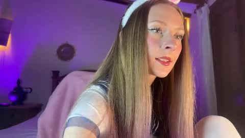 OF JunoHoly online show from April 6, 2026, 12:41 am