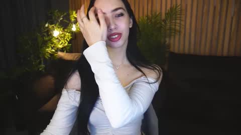 Snapshot of wildkittenx_ chatting on October 28, 2025, 6:50 am Alena online show from October 28, 2025, 6:50 am