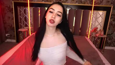 Snapshot of wildkittenx_ chatting on November 28, 2025, 7:00 am Alena online show from November 28, 2025, 7:00 am