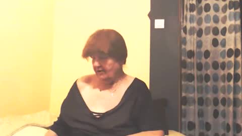 WildRedCat online show from February 10, 2026, 10:58 pm