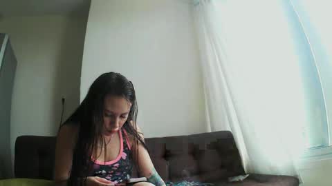 Wild Strawberry online show from January 23, 2025, 7:51 pm