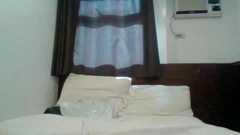 wildxcandy online show from May 13, 2026, 7:17 am