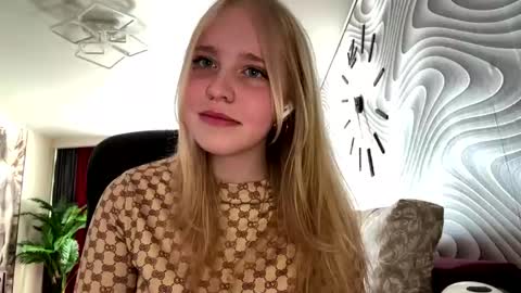 Snapshot of wilhelminafraker chatting on May 21, 2026, 1:18 pm Anny online show from May 21, 2026, 1:18 pm